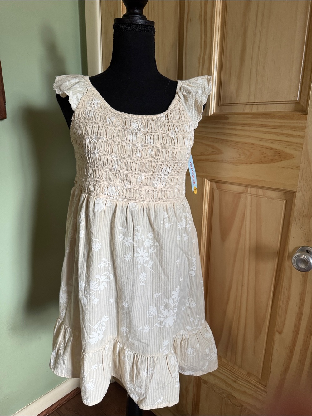 Cat & Jack Cream Smocked Ruffle Sleeve Cotton Casual Dress. Big Girls